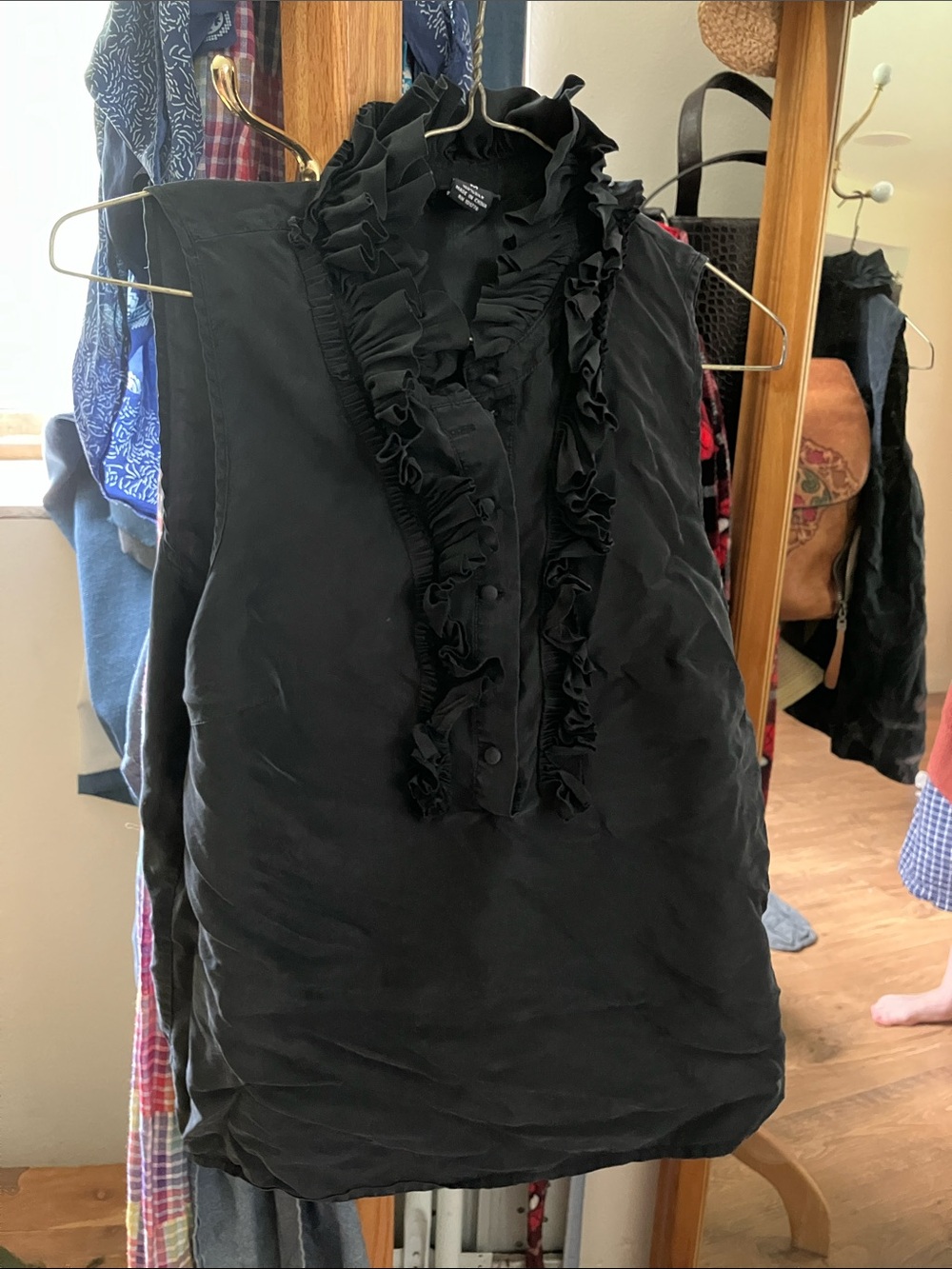 Willi Smith Black Silk Sleeveless Ruffle-Front Blouse